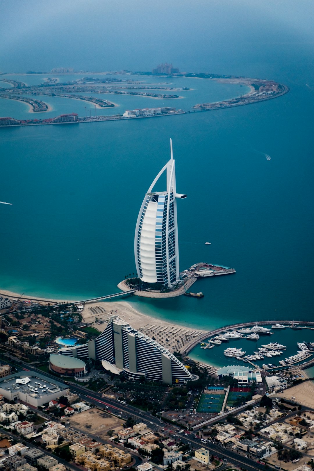 burj-al-arab-dubai-7tb-b37yhx4